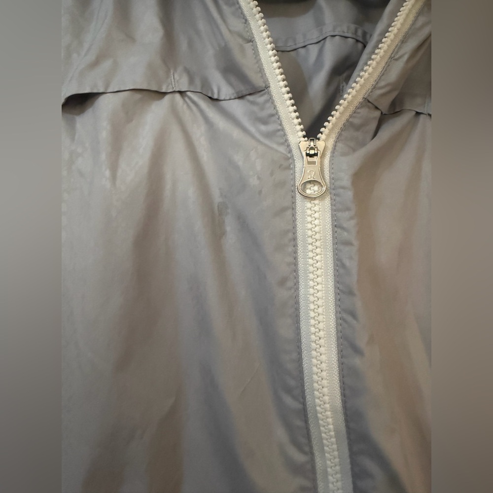 LULULEMON Pack It Up Pack It In Reflective Hooded Full Zip Jacket Size 6 - Picture 2 of 5